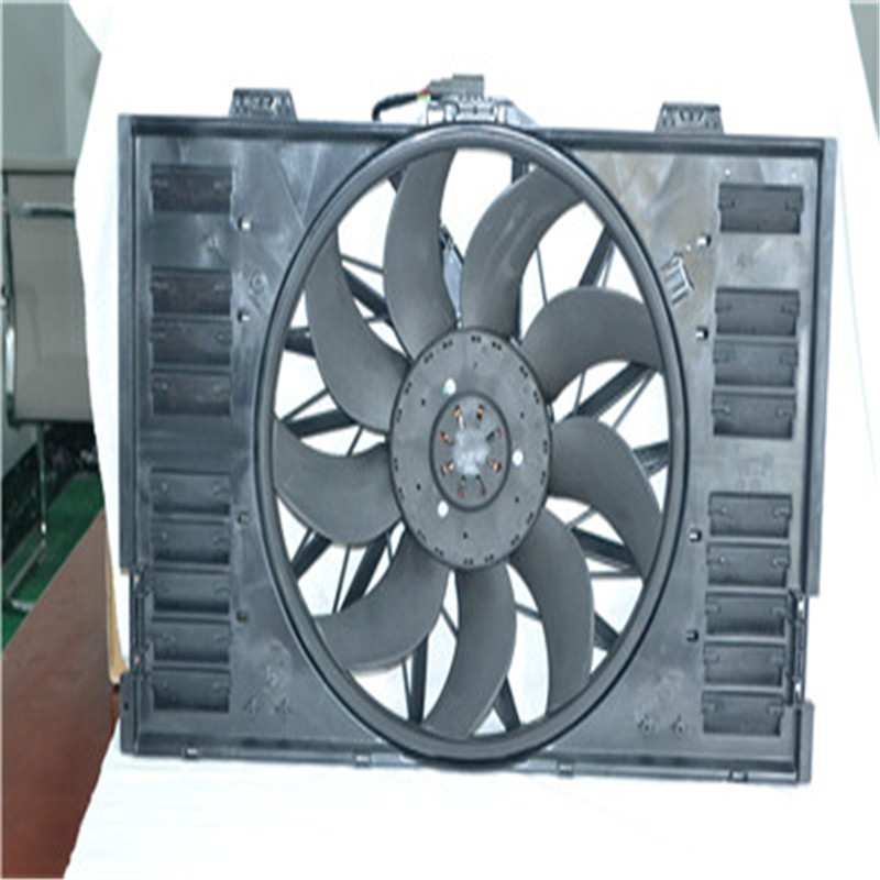 Elektromos hűtőventilátor 97010606106 a Porsche Panamerához